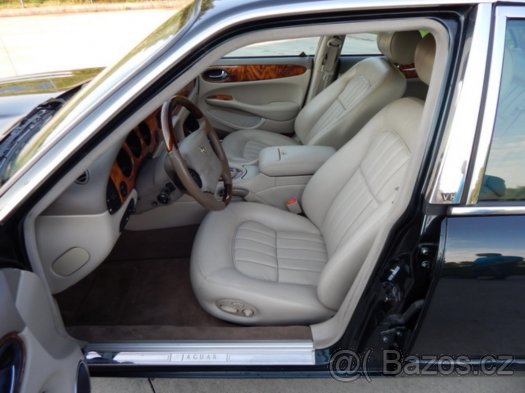JAGUAR XJ8 4.0 SOVEREIGN L - 8
