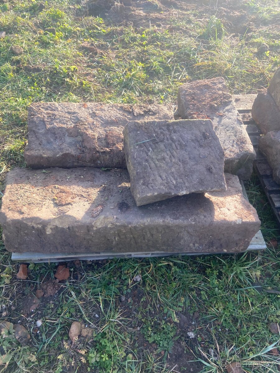 Prodám pískovec, kameny, bloky, schody, dlaždice, sloupky - 8