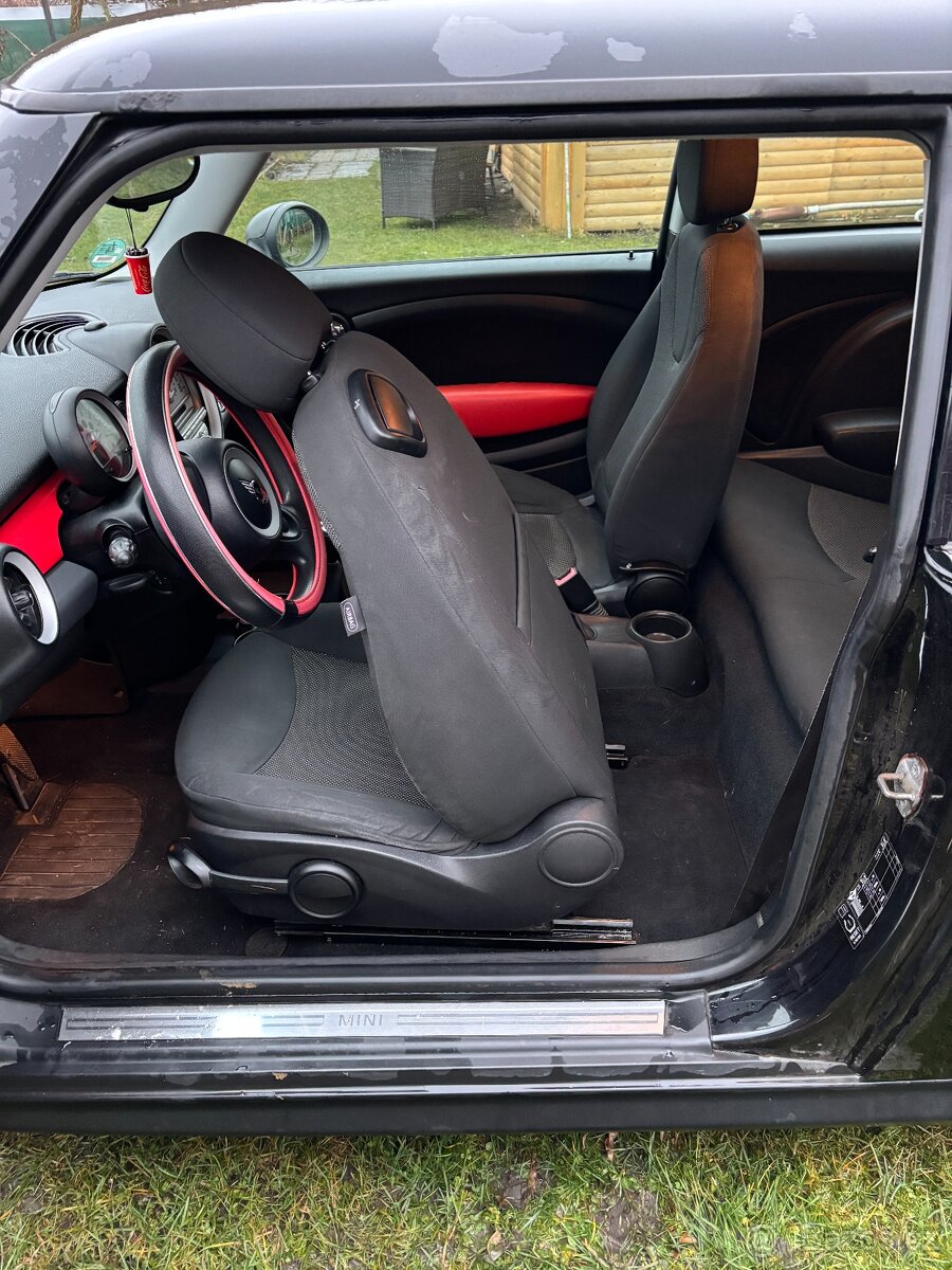 MINI Cooper - ONE, r.v. 2010, 1.4. - benzin - 8