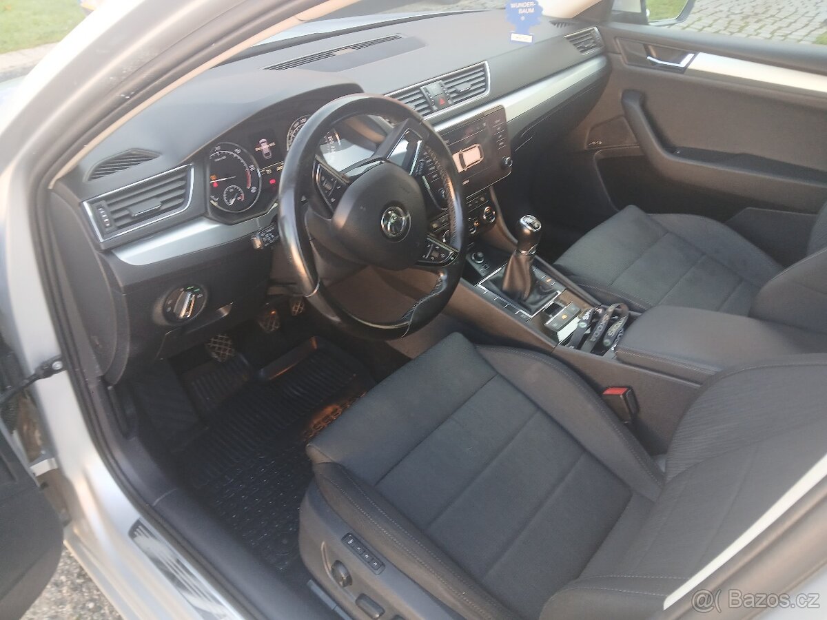 Škoda superb combi - 8
