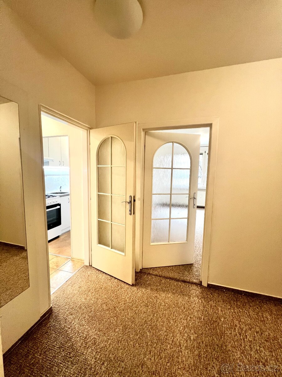 Pronájem bytu 2+1 Brno, Ondrouškova - 8