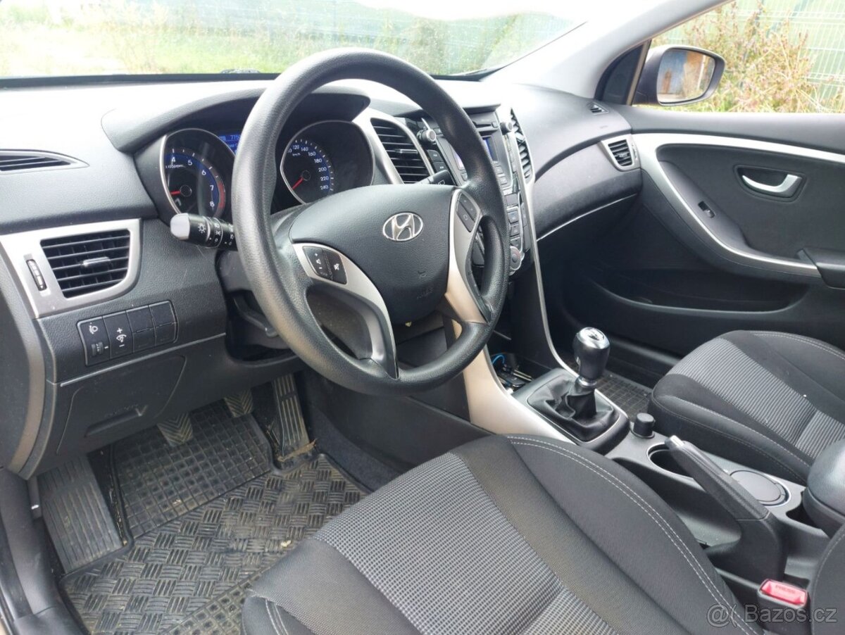 Hyundai i30 2012 - 2017 hatchback - 8