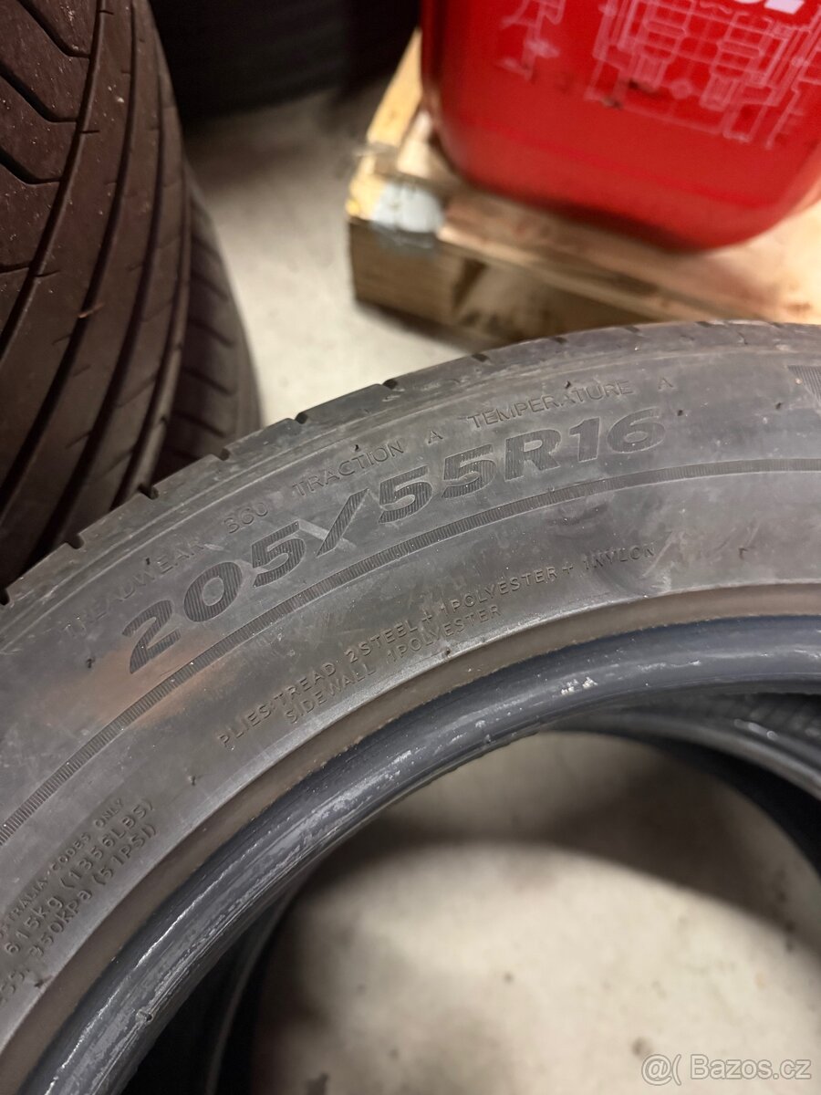 Sada letních pneu 205/55 R16 - 8