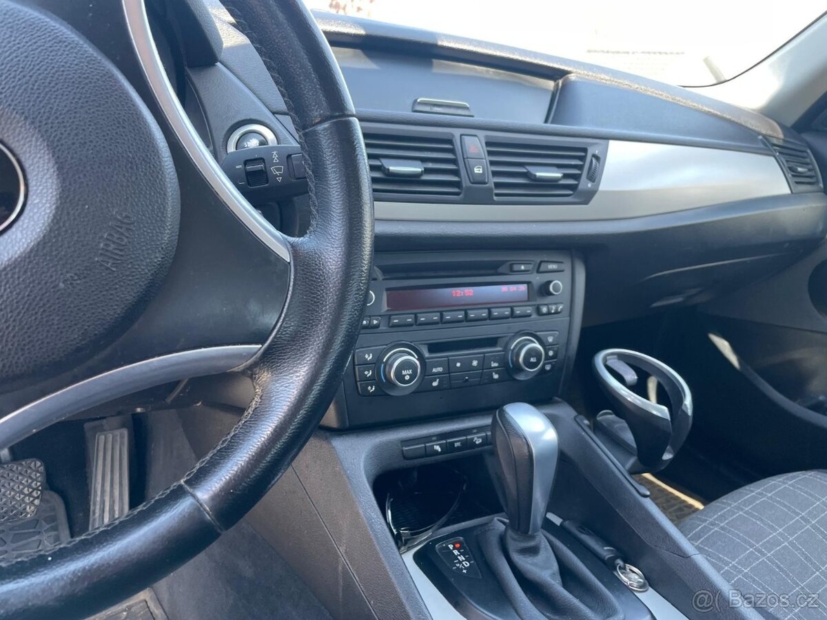 BMW X1 - 8