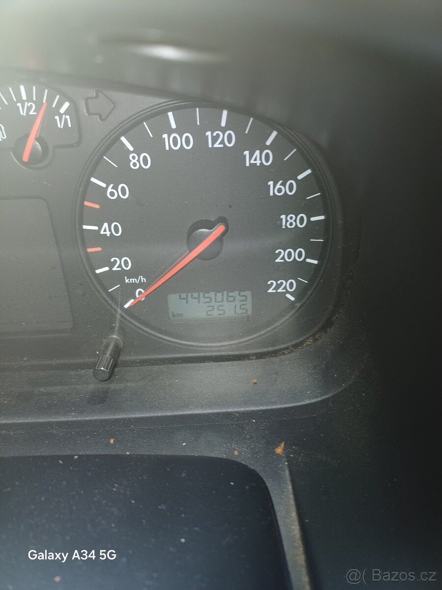 Volkswagen Multivan - 8