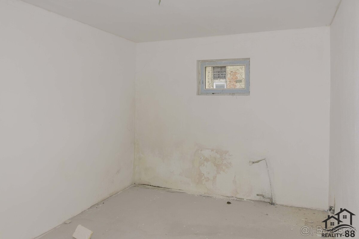 Prodej obchodního prostoru 700 m², Orlová - Město - 8