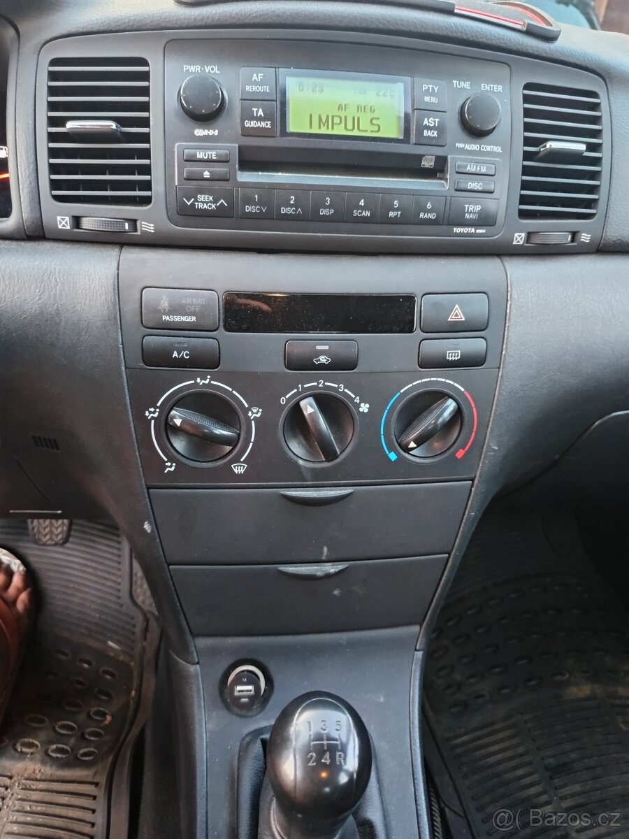 Toyota Corolla - 8