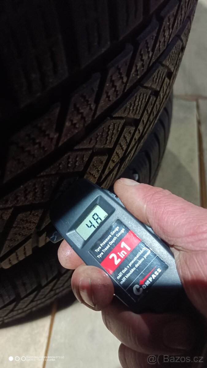 Zimní pneumatiky 235/50r19 - 8