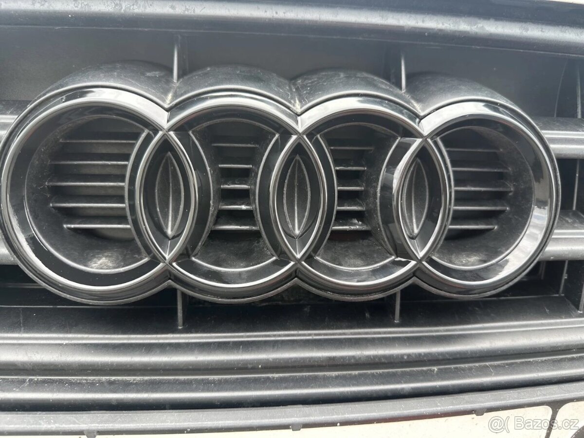 AUDI - Čierne lesklé znaky - 8