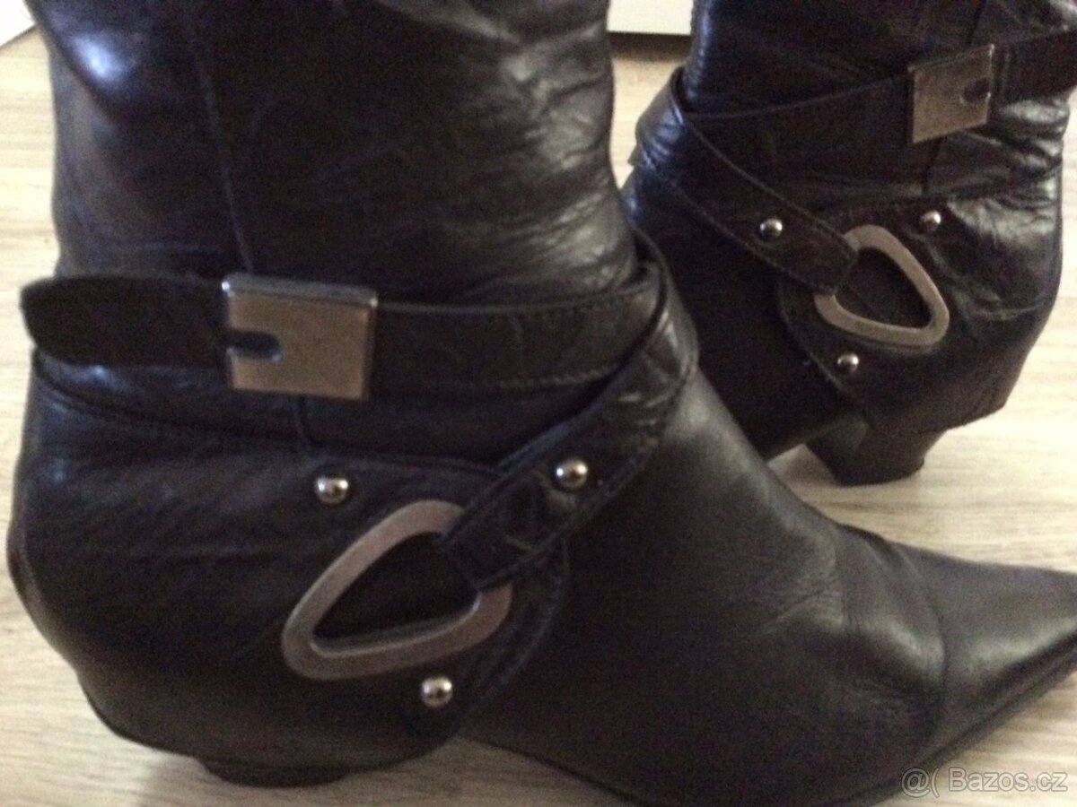 Dámské boty pro úzké nohy, vel.37,5. - 8