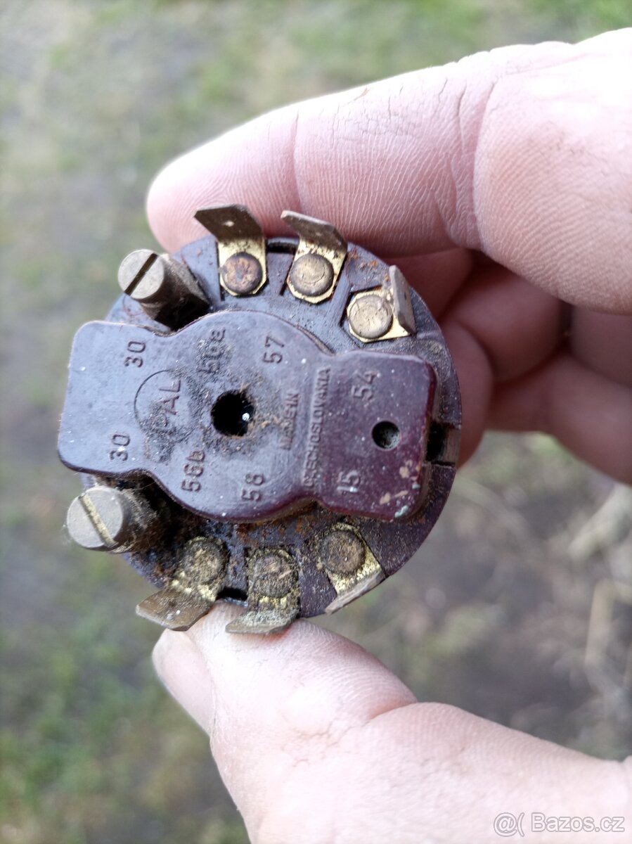 Spínací skříňka - 8