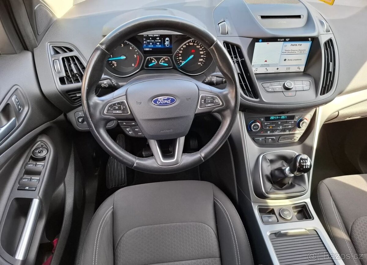 Ford Kuga 2.0 TDCi Titanium 2x4 SUV MANUAL - 8