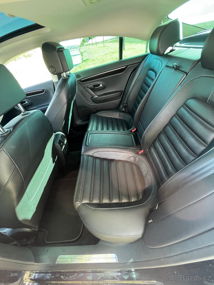 Volkswagen Passat CC - 8