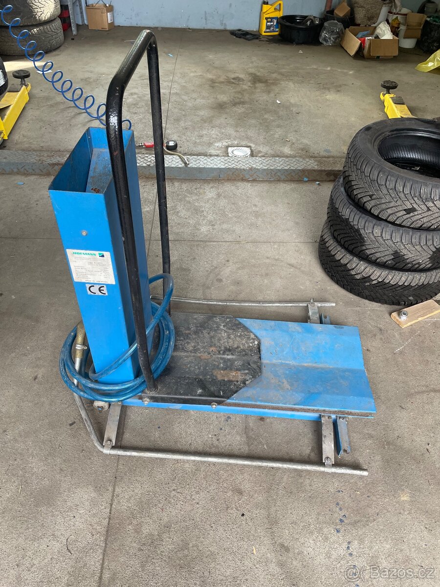 Vyvažovačka Hofmann Geodyna 2000L - 8