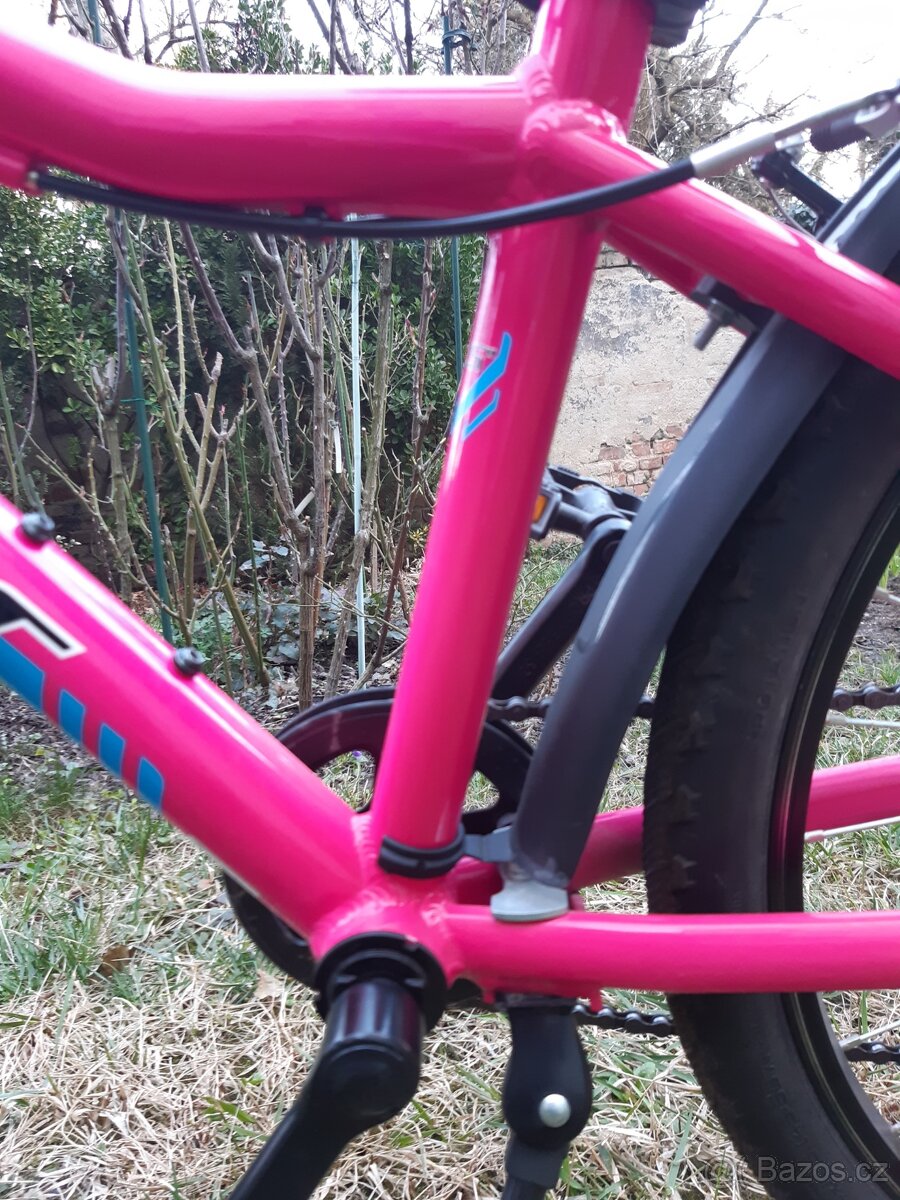 Author ULTIMA 24 - 8