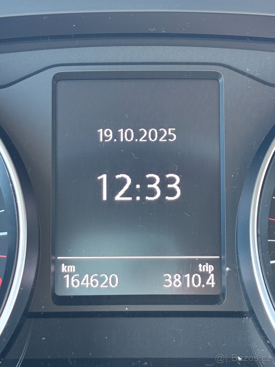 VW Passat B8 Variant Business 2.0 TDI 110kW Manuál / Matrix - 8