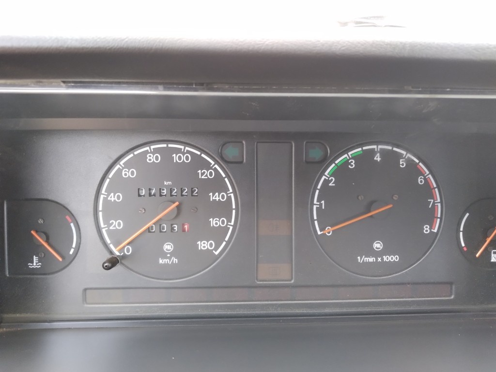 ŠKODA FAVORIT 135 - 8