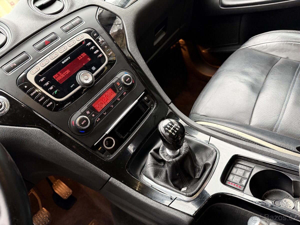 Ford Mondeo Mk4 2.2 tdci 147 kw TOP Stav jeden majitel - 8