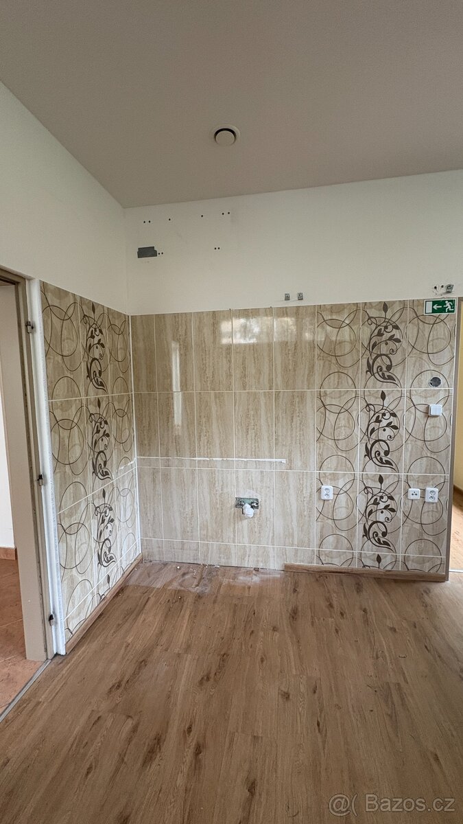 Nebytový prostor zkolaudovaný jako ordinace Pardubice - 8