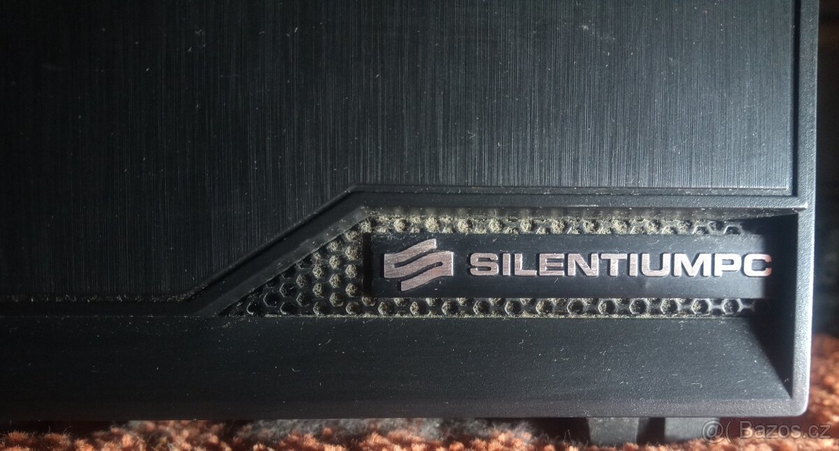 Prodám herní stolní p.c. AORUS - 8