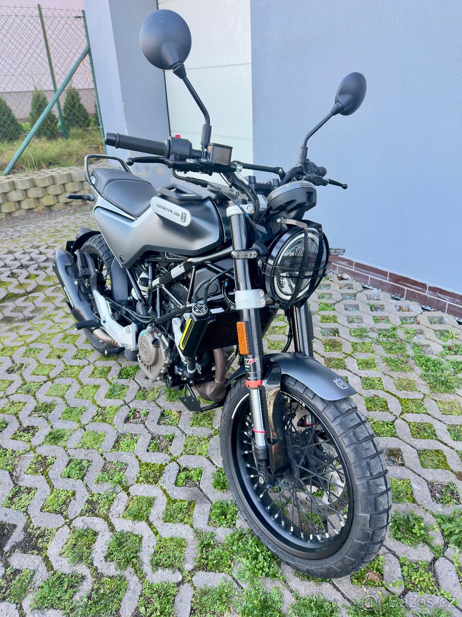 Husqvarna Svartpilen 125 - 8