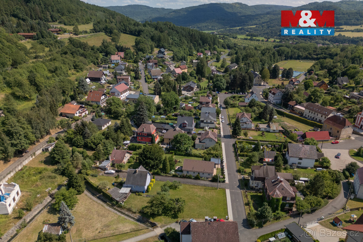 Prodej pozemku k bydlení, 876 m², Perštejn, ul. Nová - 8