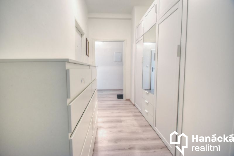 Pronájem cihlového bytu 2+1 v Olomouci, ulice... - 8