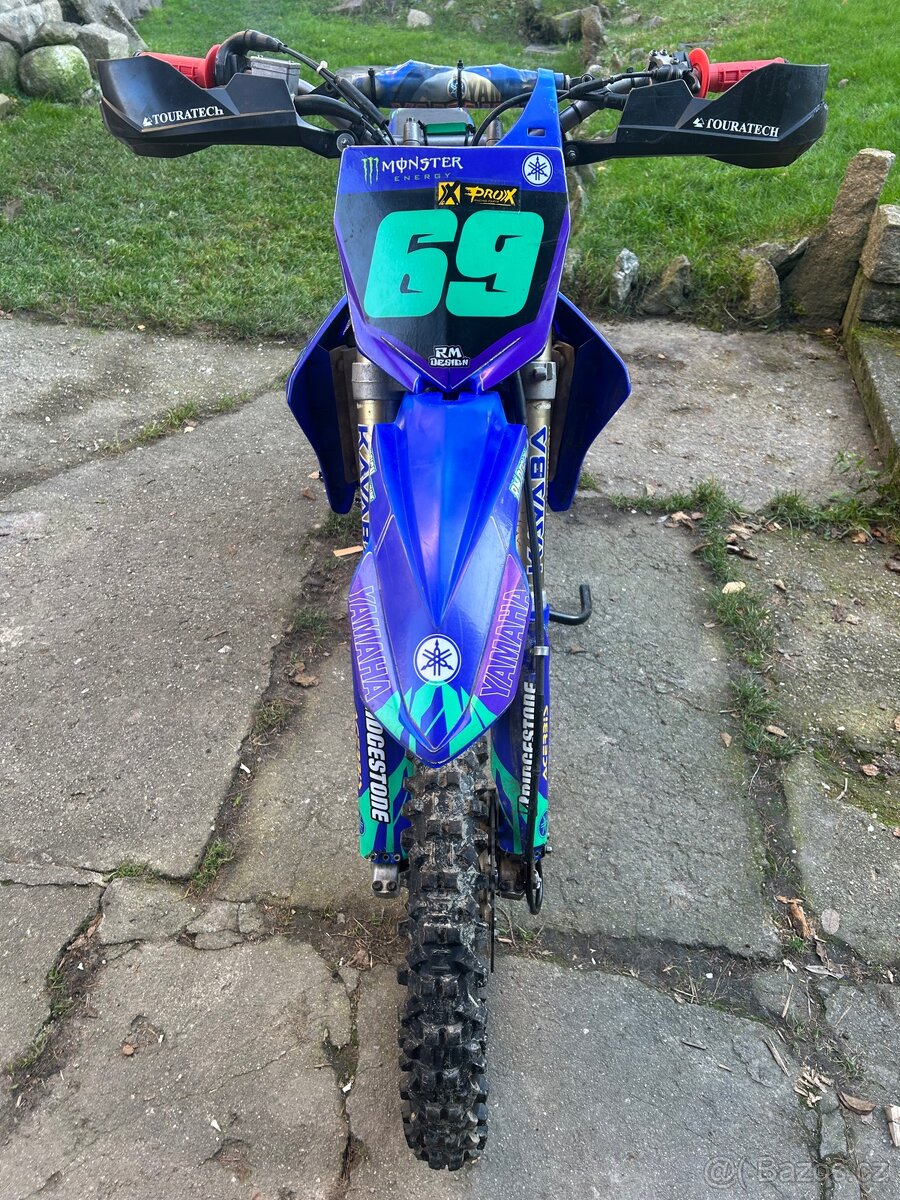 Yamaha YZF 250 - 8