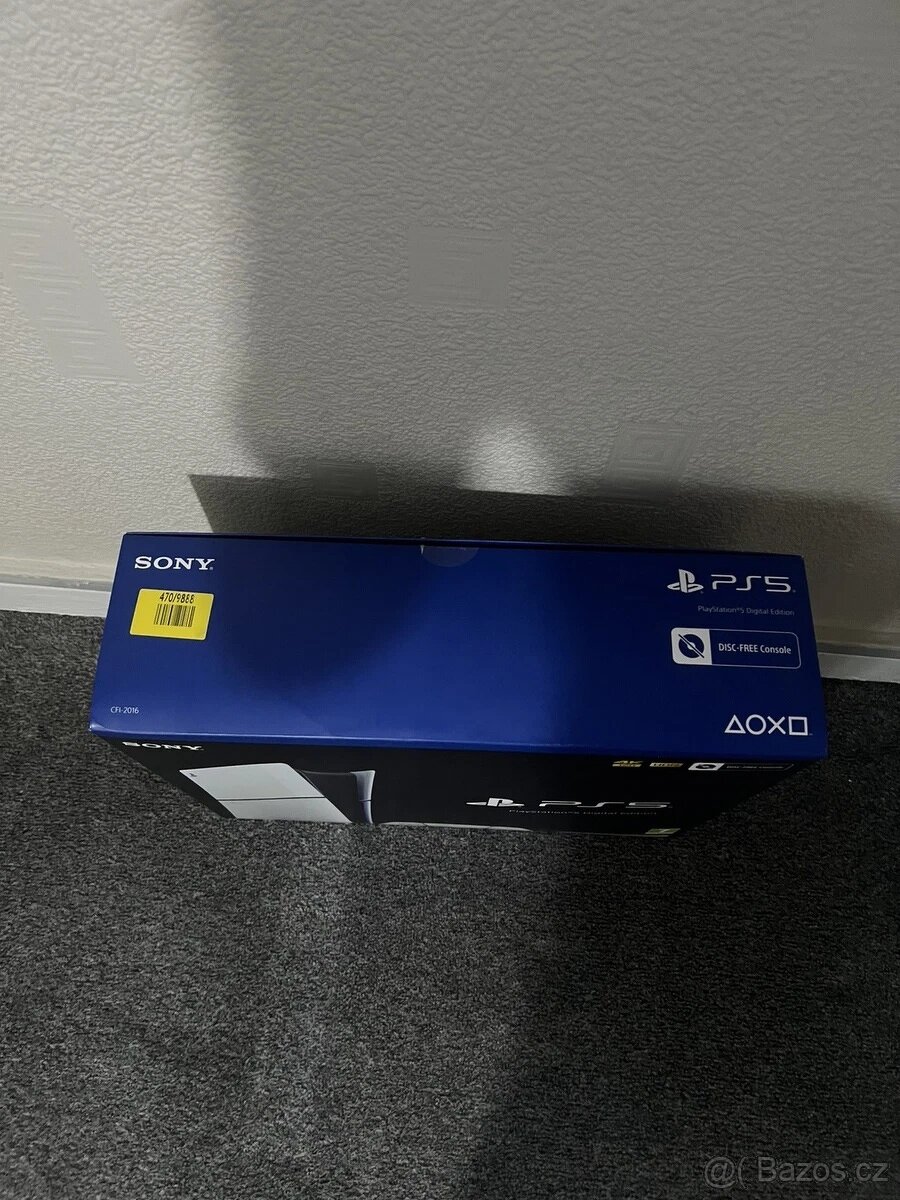 PlayStation 5 (Slim) Digital Edition - 8