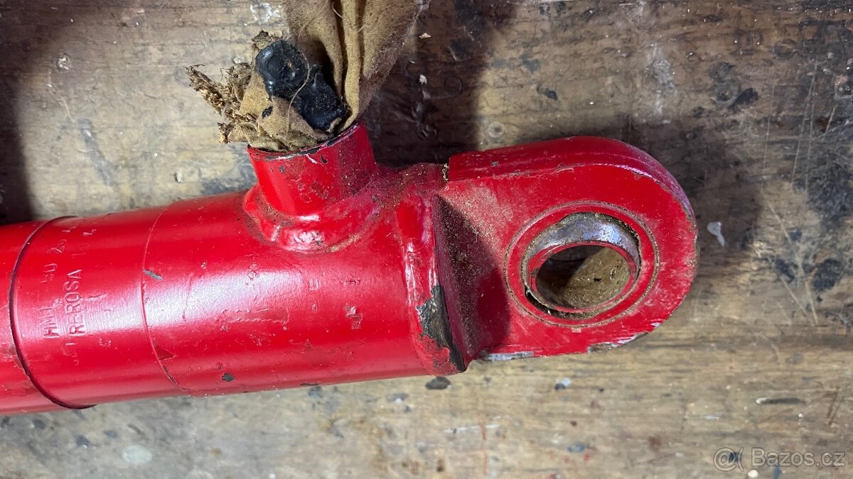 Dvojčinný píst, pístnice. Rerosa HM1 - 8