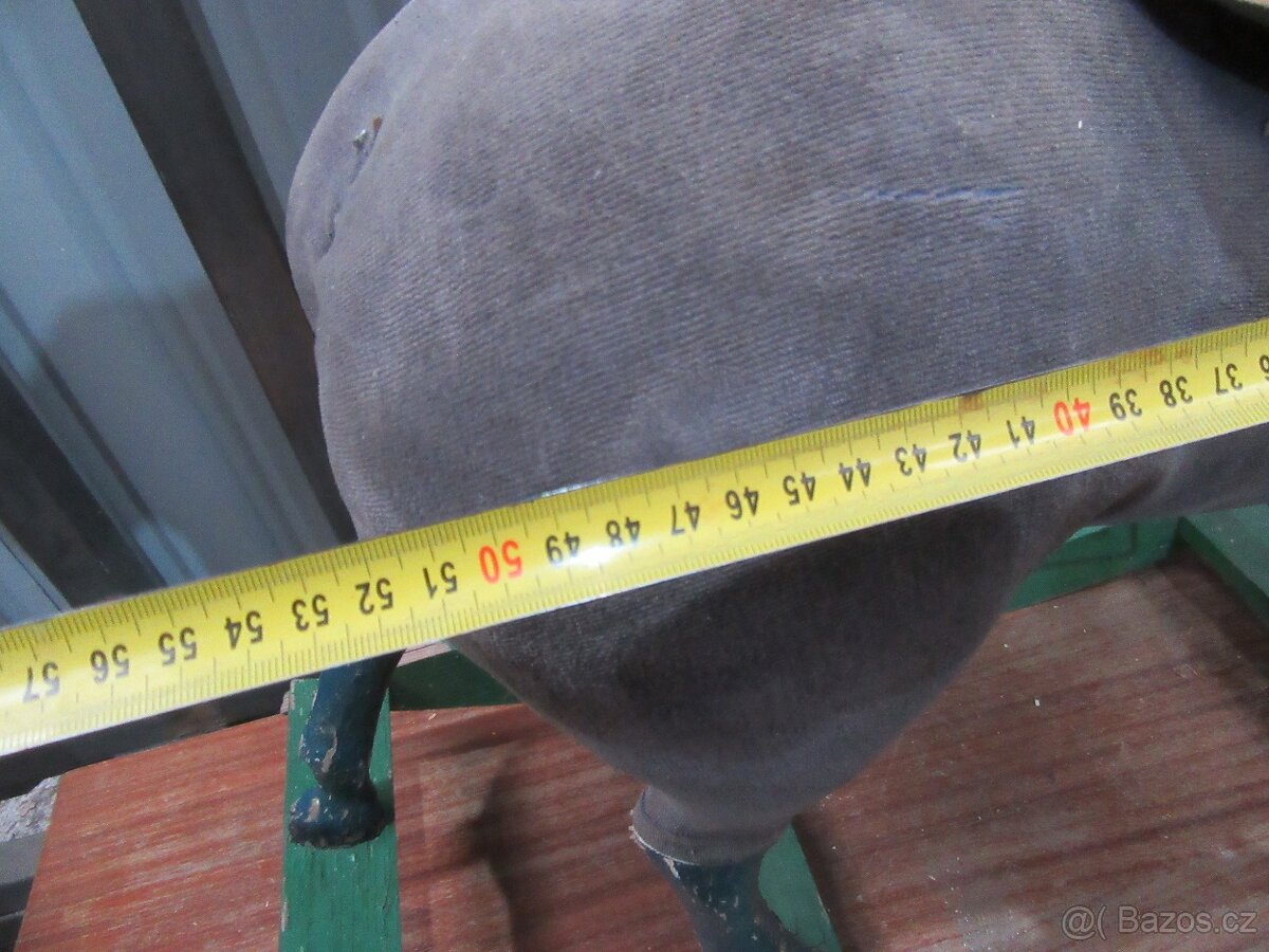 Nabízím krásného starožitného houpacího koníka z 19 stol. Ch - 8