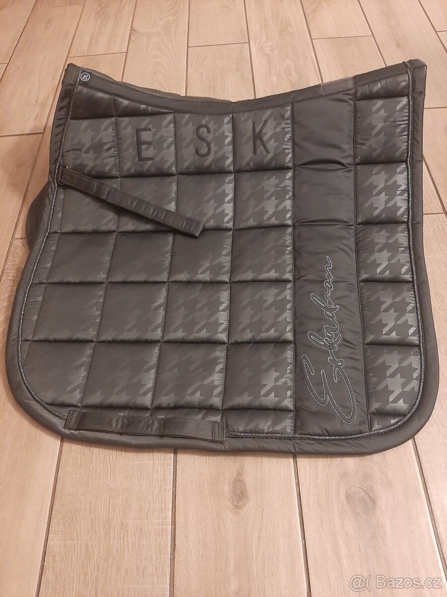 Eskadron sede podsedlovky - 8