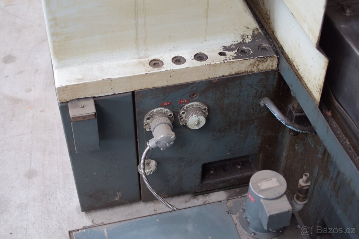 Souřadnicová vyvrtávačka MAS VXD 100 CNC - 8