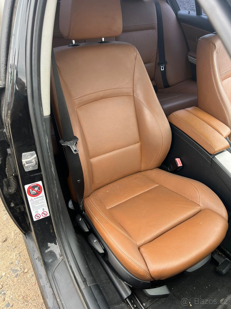 BMW e90 330d lci 180kw - 8