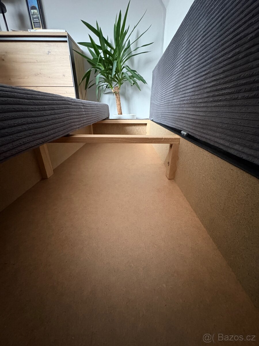 Rozkládací gauč s úložným prostorem - 8