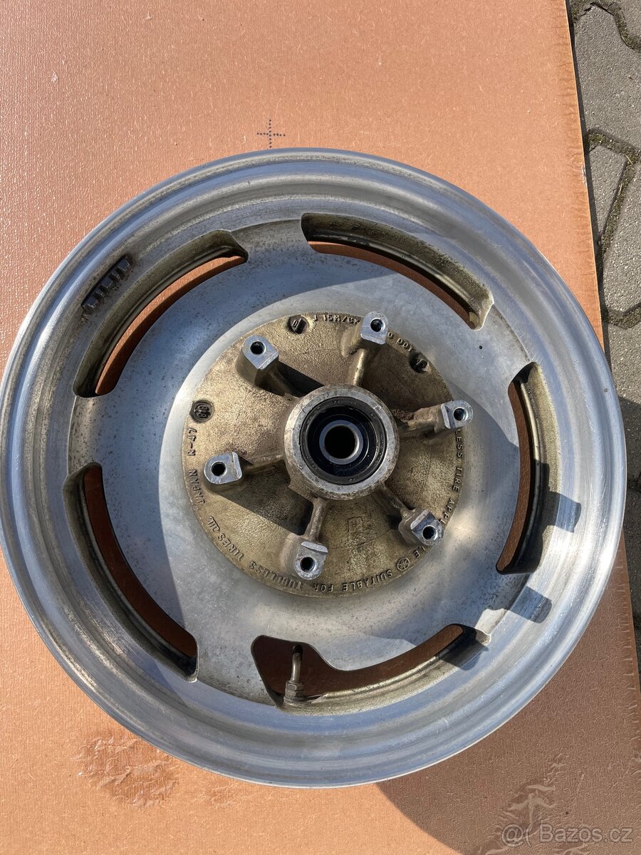 Yamaha v max 1200 - 8