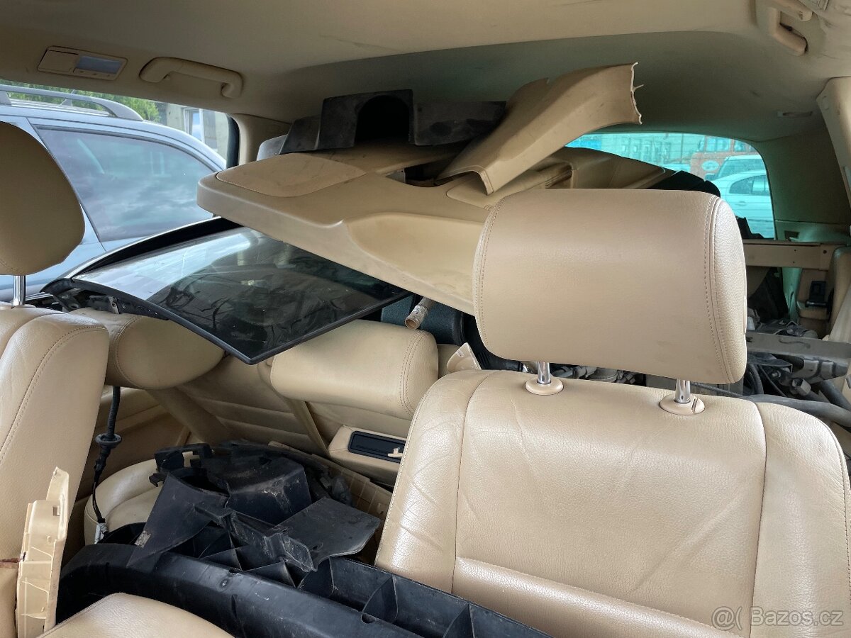 VW Touareg V6 TDI Díly - 8