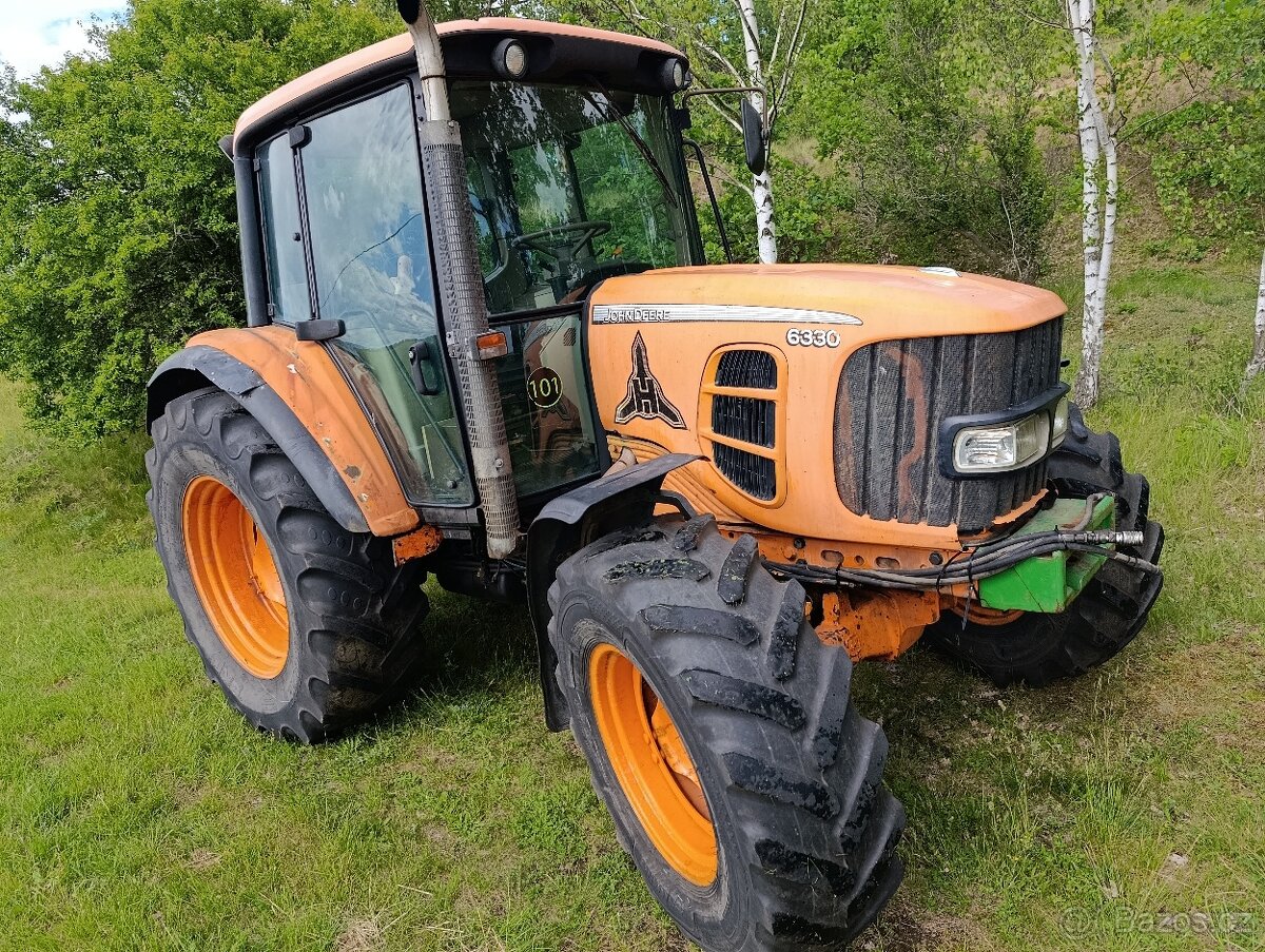 John Deere 6330. - 8