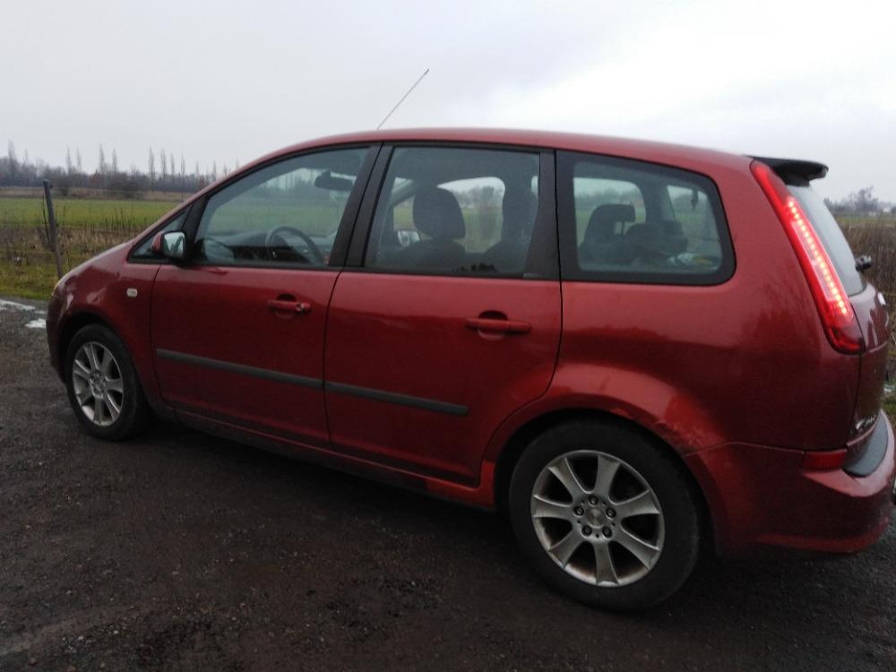 FORD C - MAX 1,6-16V BENZIN 74 KW KLIMA, TAŽNÝ ZA 39500 KČ - 8