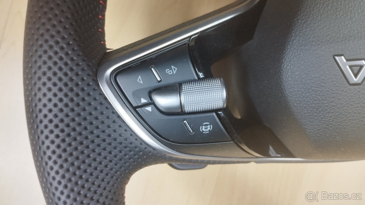 Volant Škoda Octavia 4 RS, zkosený NOVÝ originální - 8