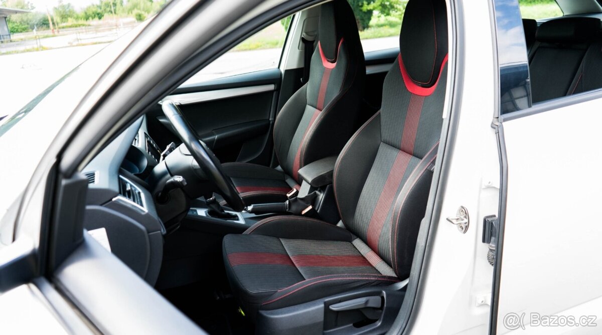 Škoda Octavia Combi 1.6 TDI Style DSG - 8