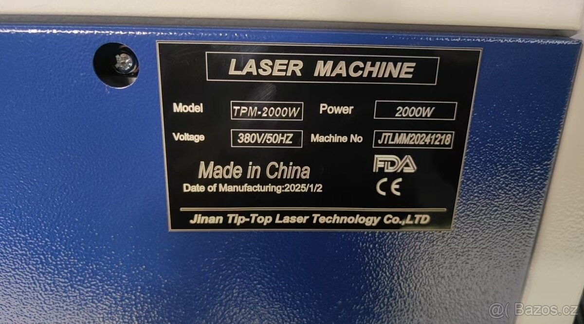 LASER SVÁŘECÍ -ČISTÍCÍ-ŘEZACÍ STROJ 4V1 2000W PROFI. - 8