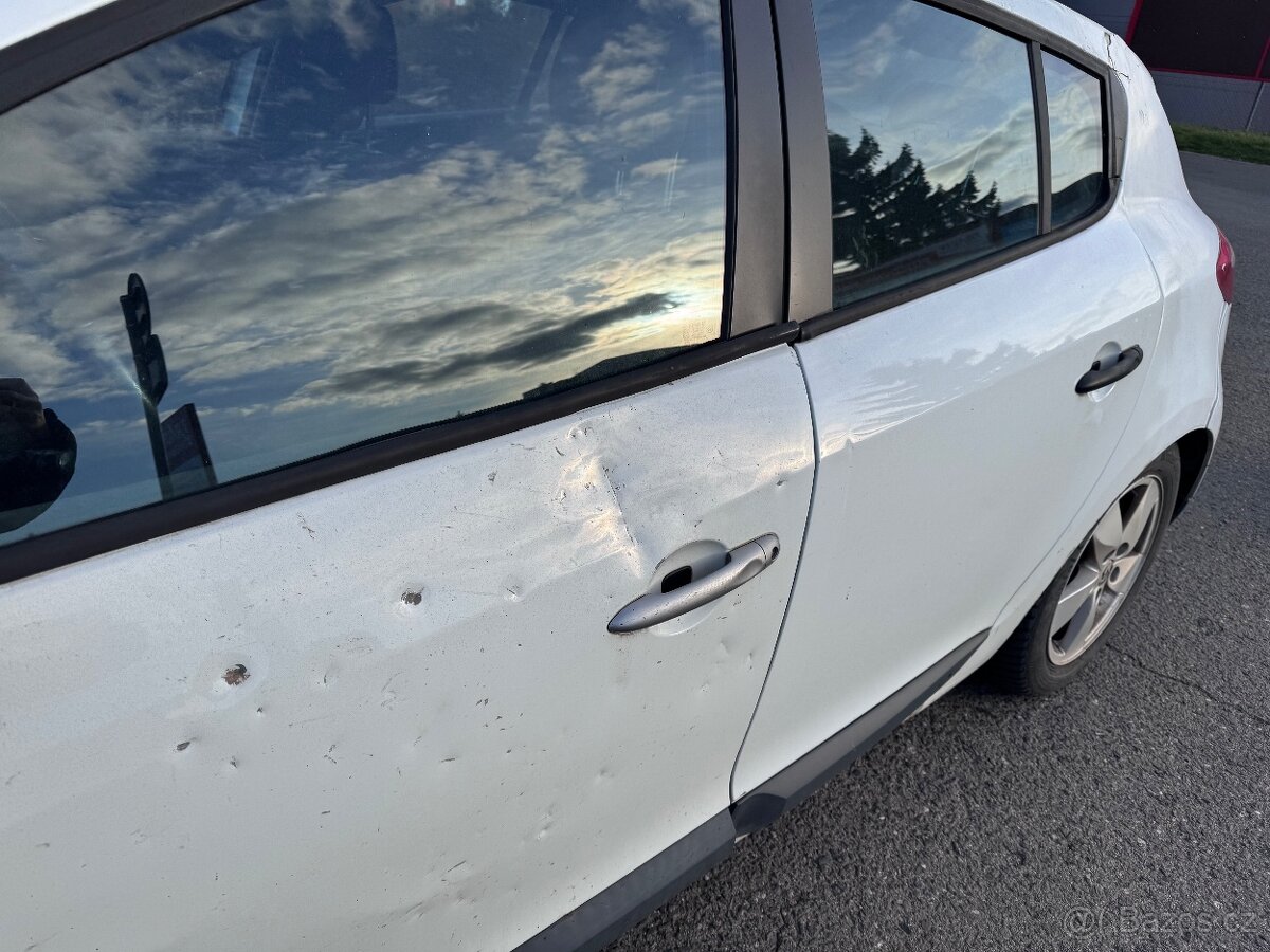 Renault Megane 3 1.5 dCi – speciální edice Tornado Edition - 8