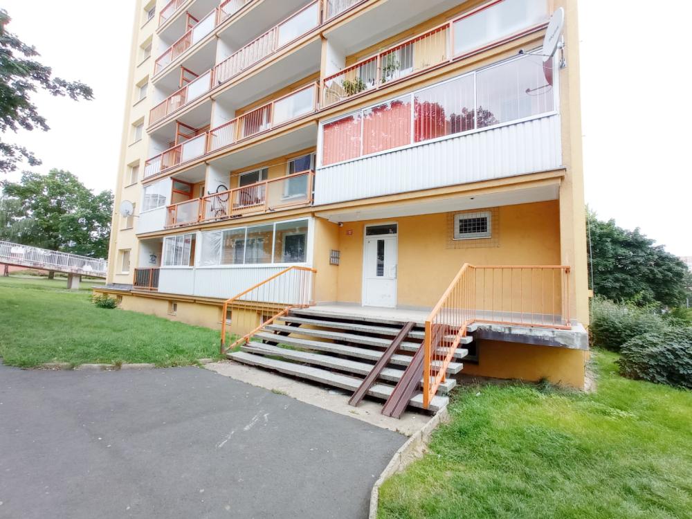 Prodej bytu 1+1 s balkonem, Růžová 1237/2, Most - 8