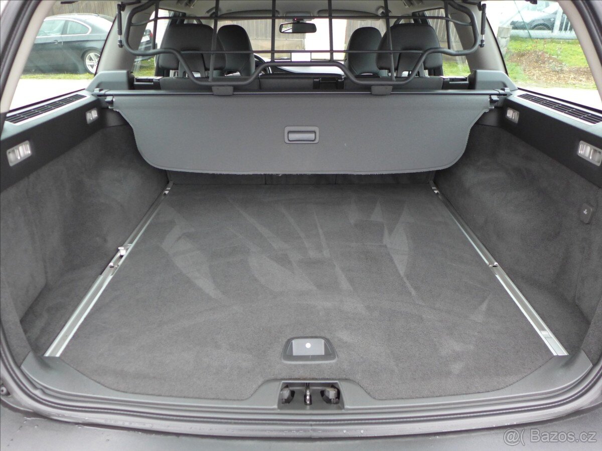 Volvo XC70 2,4 D 4X4, PLNÝ SERVIS, TOP - 8