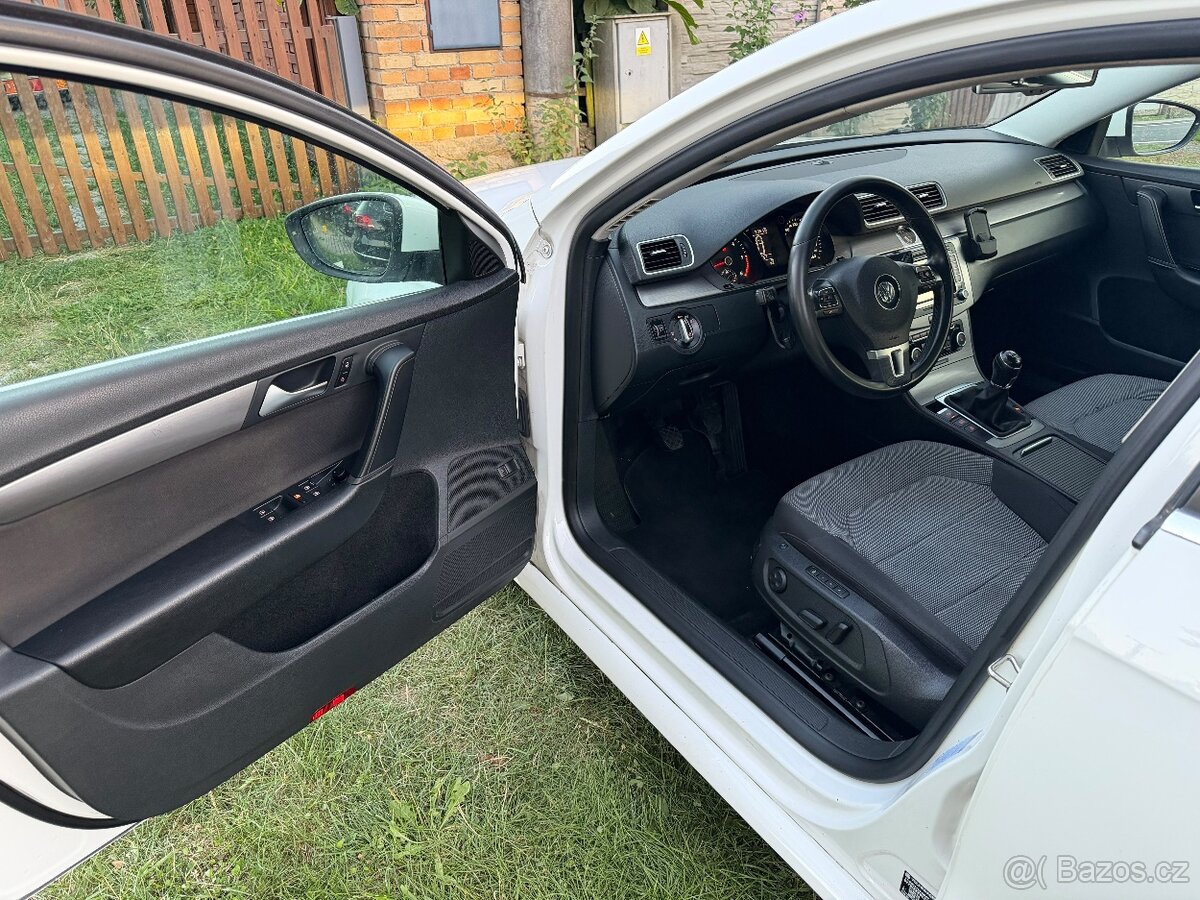 VW PASSAT B7 1.6 TDI - 8