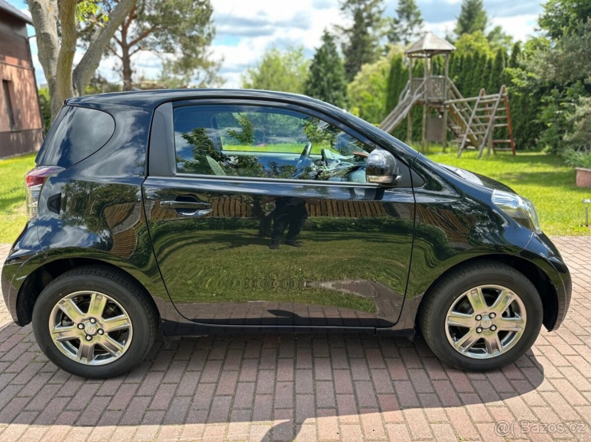 Prodávám Toyota iQ 1.4 D4D - 8