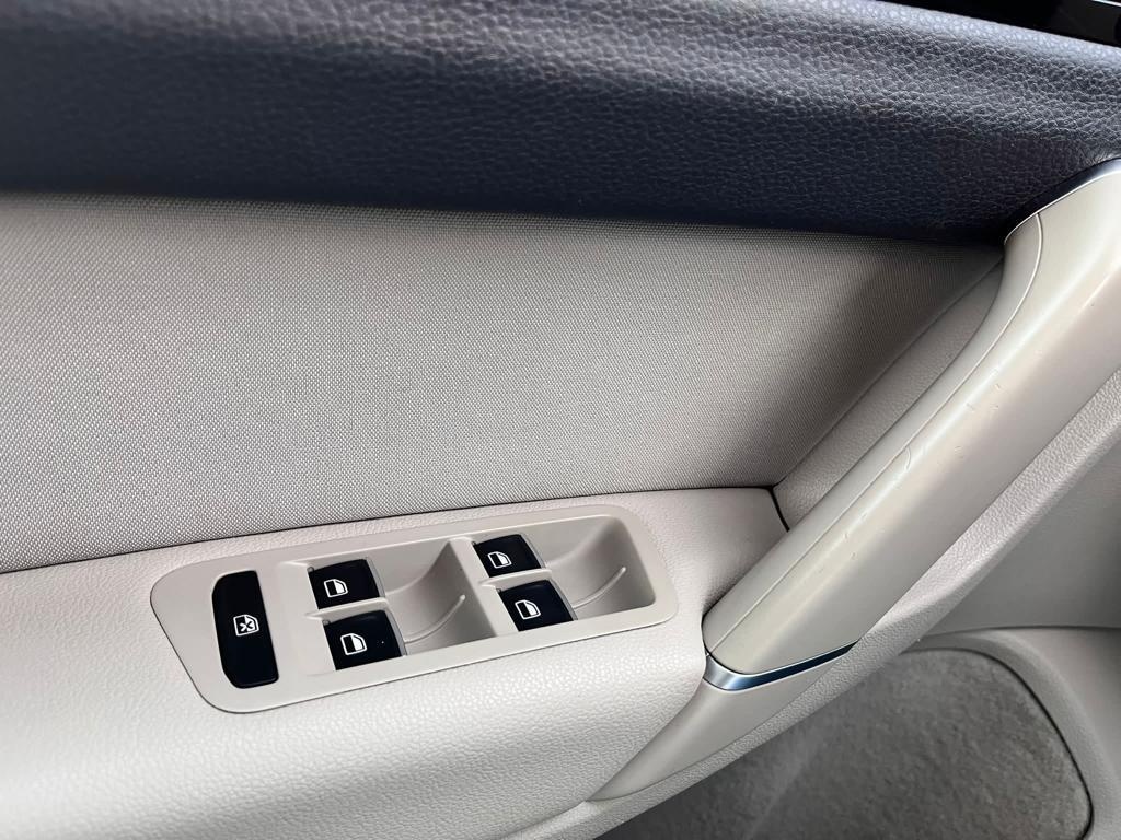 VW Golf Sportsvan 2.Tdi 110kw - 8