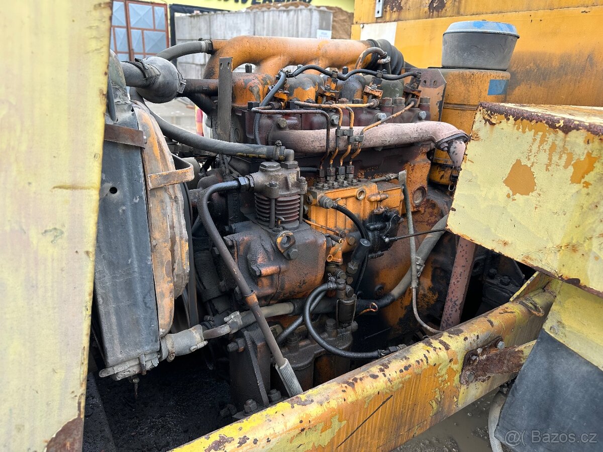 Prodám nakladač Hon UN 053.1 - 8