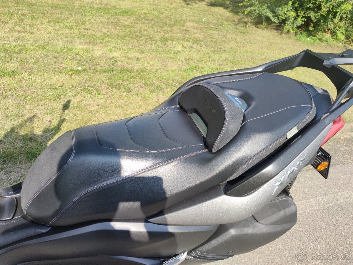Yamaha X-MAX 300 ABS - 8